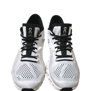 On Cloud X Road Running Shoes Women's 10 Cloudtec Swiss Technology White/Black